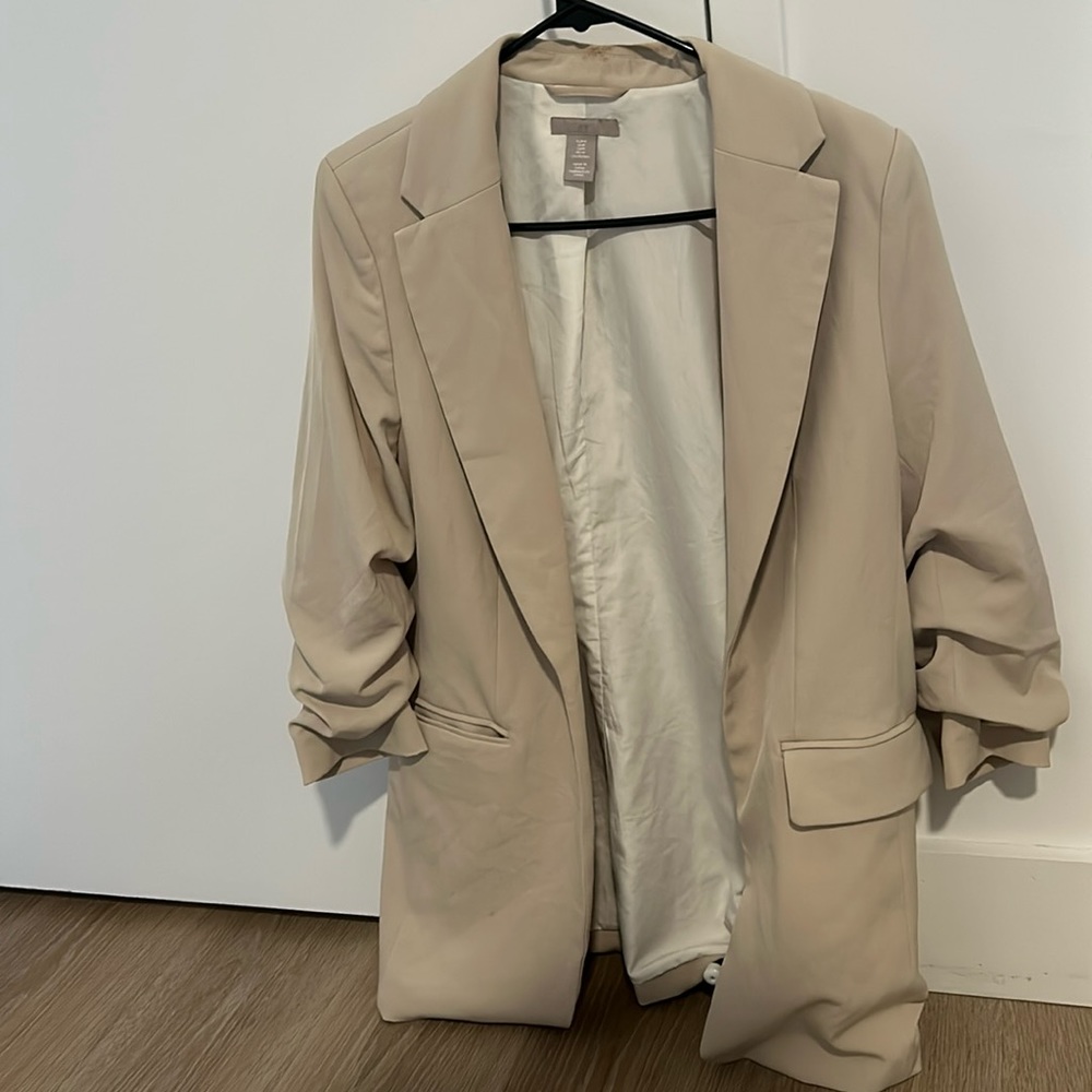 H&M Oversized Blazer with Gathered Sleeves Beige Size M